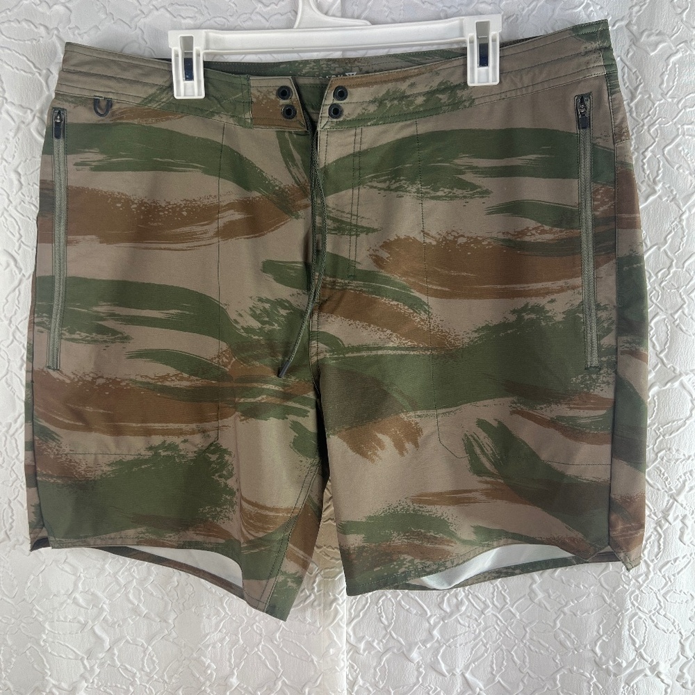 Roark‎ Artifacts of Adventure Camo Board Shorts 38